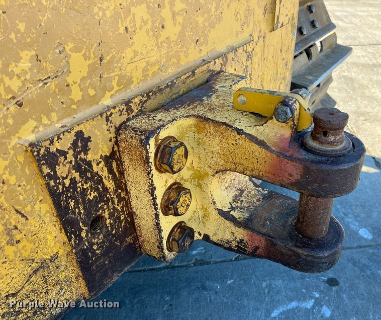 image for item DO2202 2011 Caterpillar D8T  dozer