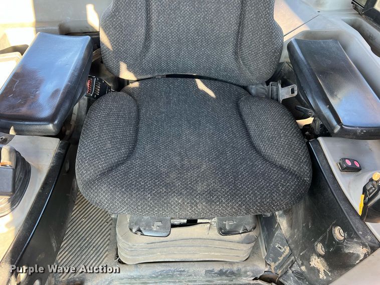 image for item DO2202 2011 Caterpillar D8T  dozer