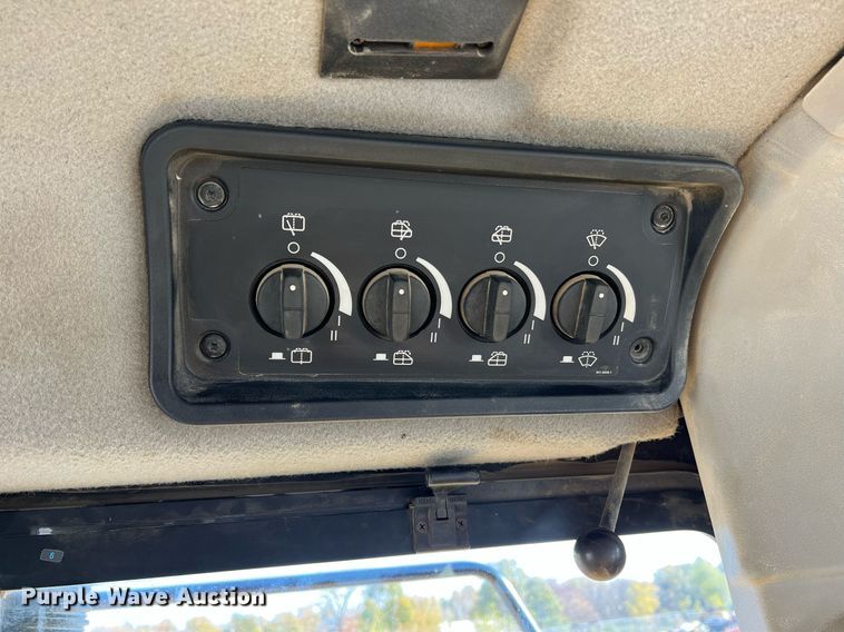 image for item DO2202 2011 Caterpillar D8T  dozer