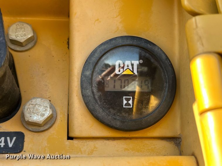 image for item DO2202 2011 Caterpillar D8T  dozer