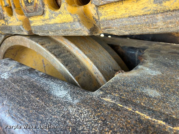 image for item DO2202 2011 Caterpillar D8T  dozer