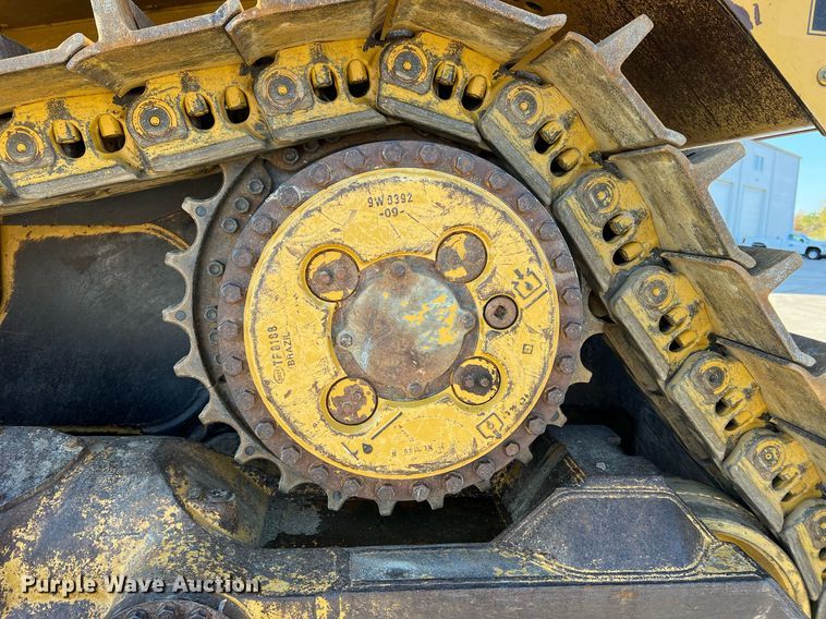 image for item DO2202 2011 Caterpillar D8T  dozer