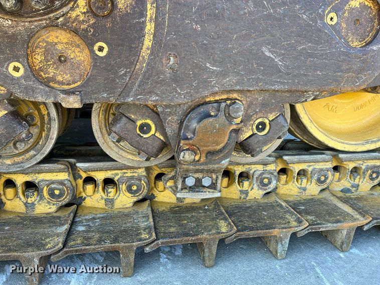image for item DO2202 2011 Caterpillar D8T  dozer