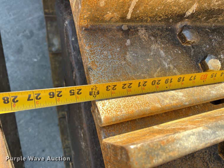 image for item DO2202 2011 Caterpillar D8T  dozer