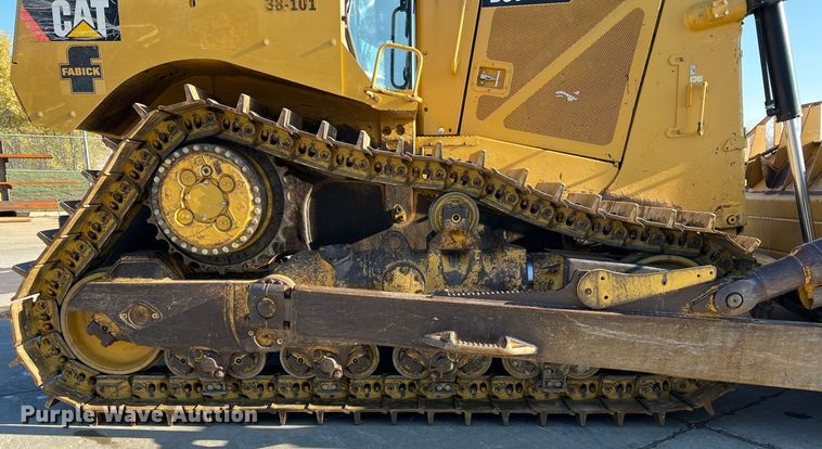 image for item DO2202 2011 Caterpillar D8T  dozer