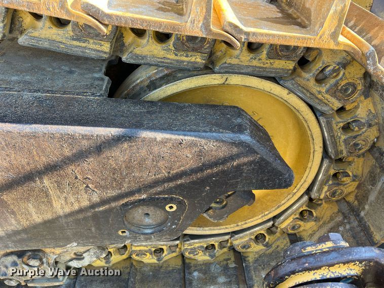 image for item DO2202 2011 Caterpillar D8T  dozer