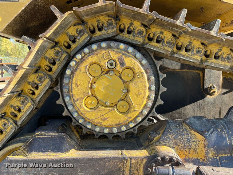 image for item DO2202 2011 Caterpillar D8T  dozer