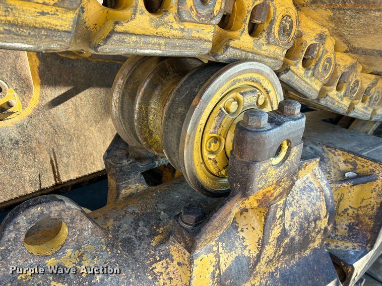 image for item DO2202 2011 Caterpillar D8T  dozer