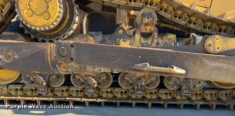 image for item DO2202 2011 Caterpillar D8T  dozer