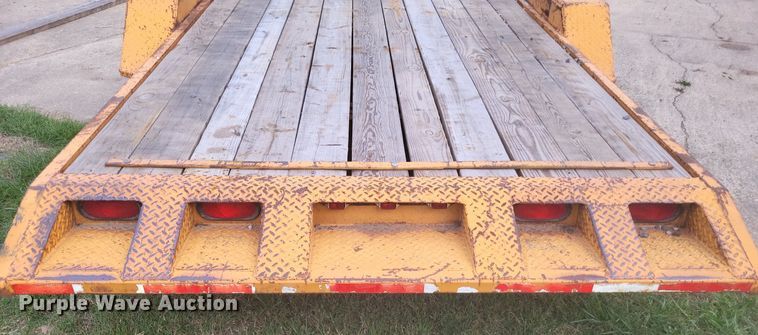 image for item DO4697 1998 Econoline Trailers LP217TE  equipment trailer