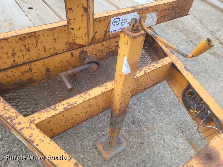 image for item DO4697 1998 Econoline Trailers LP217TE  equipment trailer