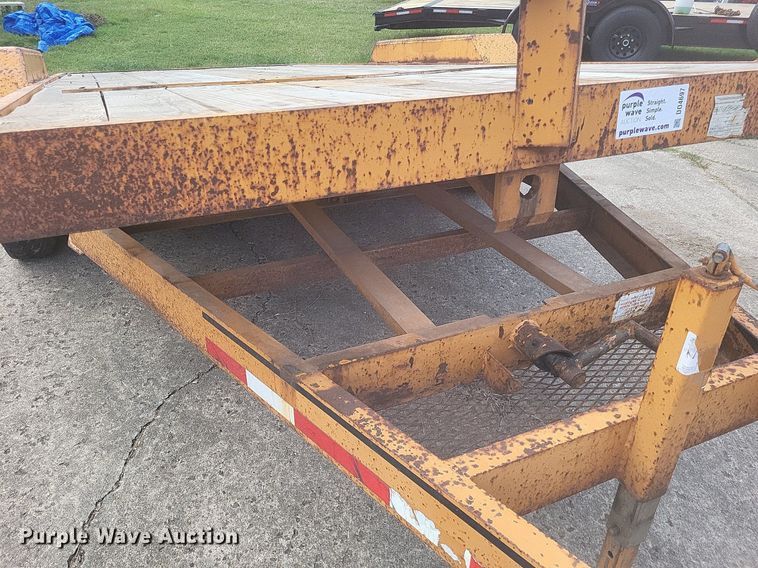 image for item DO4697 1998 Econoline Trailers LP217TE  equipment trailer