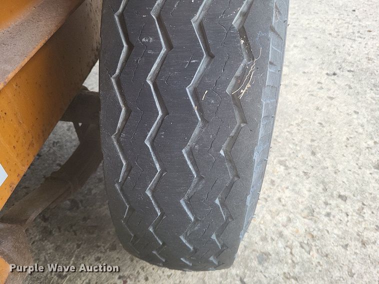 image for item DO4697 1998 Econoline Trailers LP217TE  equipment trailer