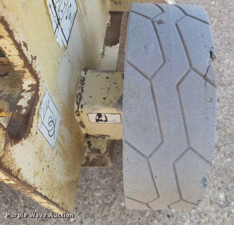 image for item DO4699 2007 JLG 2630ES  scissor lift