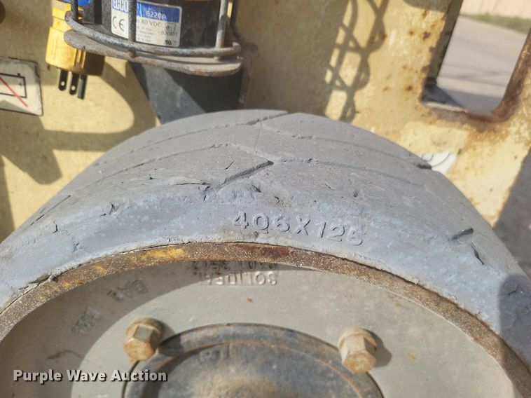 image for item DO4699 2007 JLG 2630ES  scissor lift