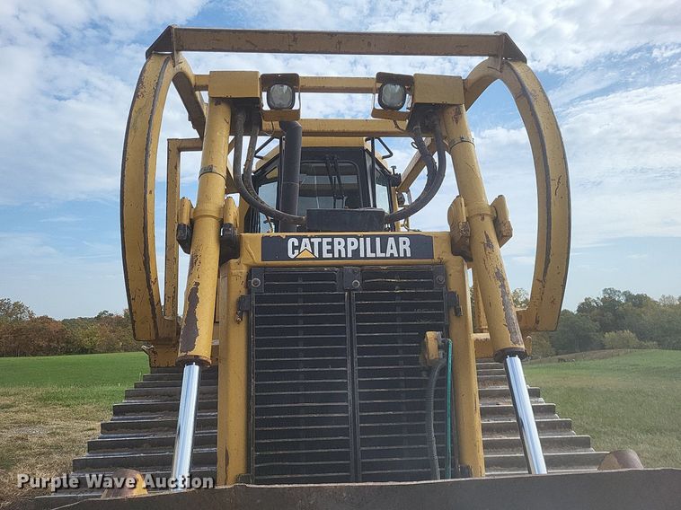 image for item DO4700 2004 Caterpillar D6R XW Series II  dozer