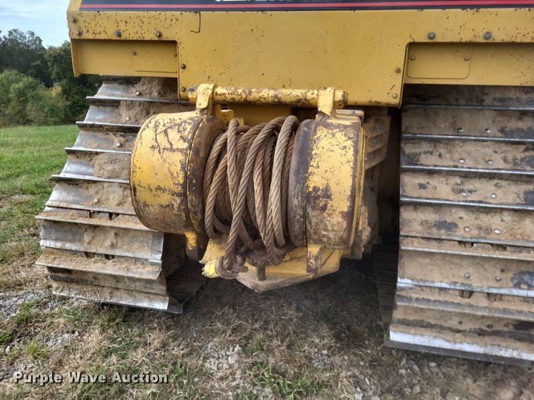 image for item DO4700 2004 Caterpillar D6R XW Series II  dozer