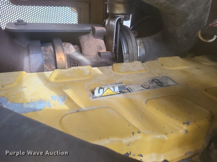 image for item DO4700 2004 Caterpillar D6R XW Series II  dozer