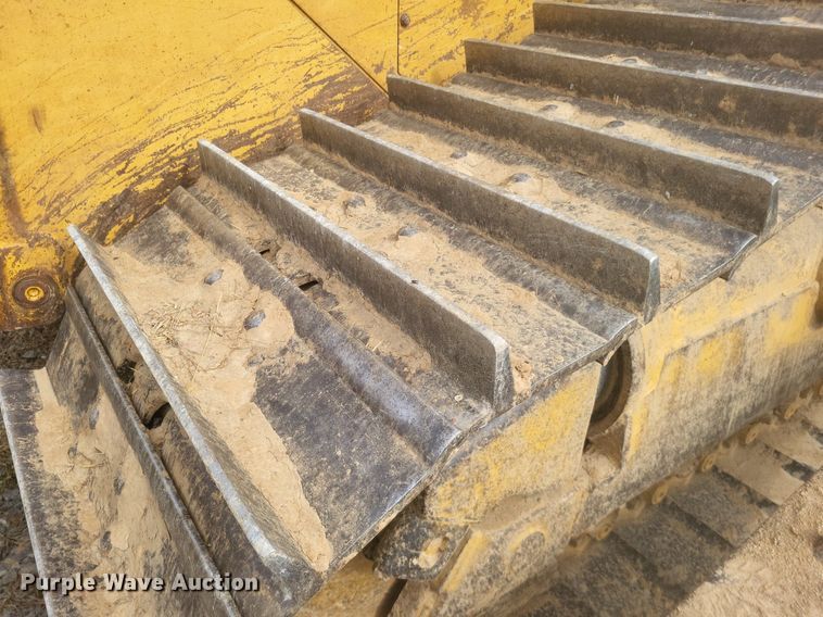 image for item DO4700 2004 Caterpillar D6R XW Series II  dozer