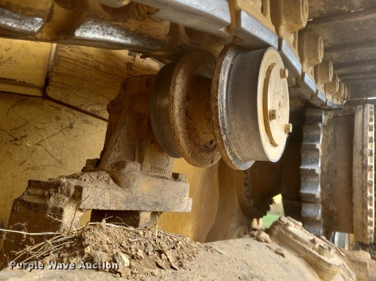 image for item DO4700 2004 Caterpillar D6R XW Series II  dozer