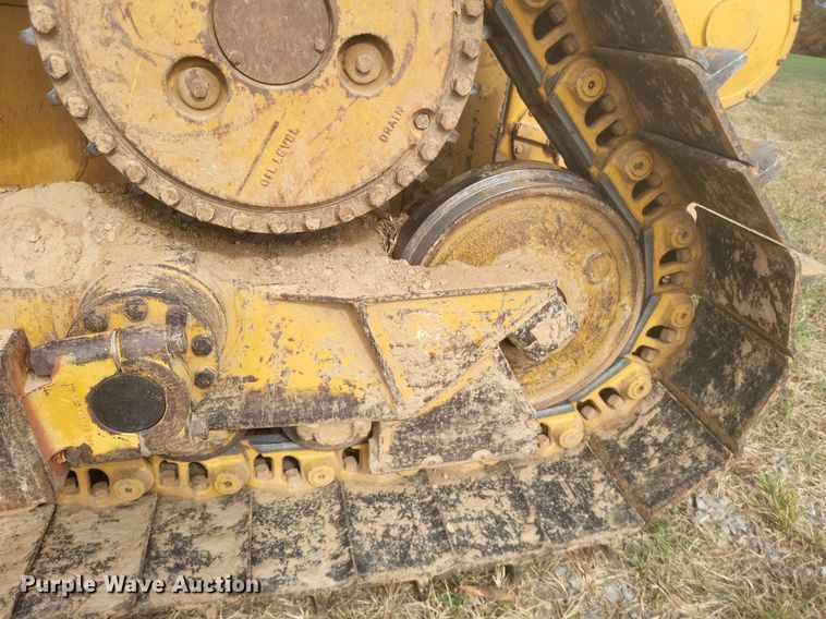 image for item DO4700 2004 Caterpillar D6R XW Series II  dozer