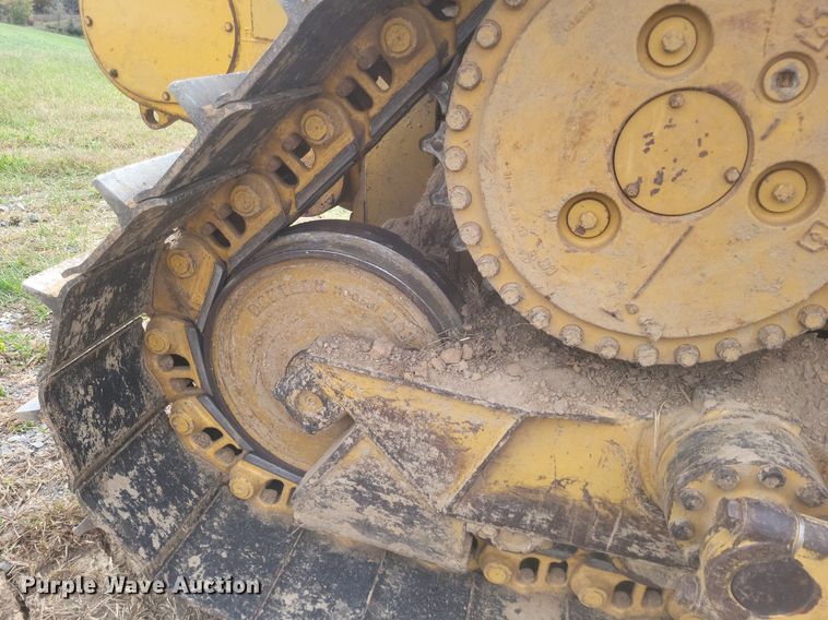 image for item DO4700 2004 Caterpillar D6R XW Series II  dozer