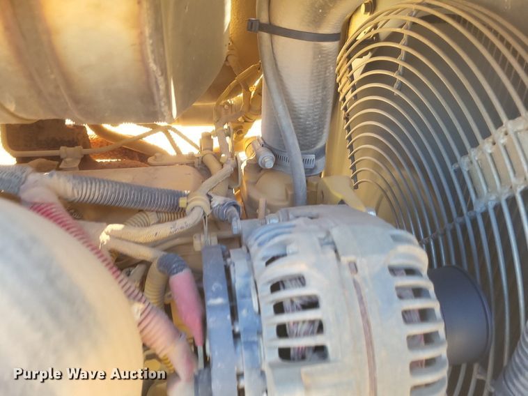 image for item DO4708 2020 John Deere  550K LGP dozer