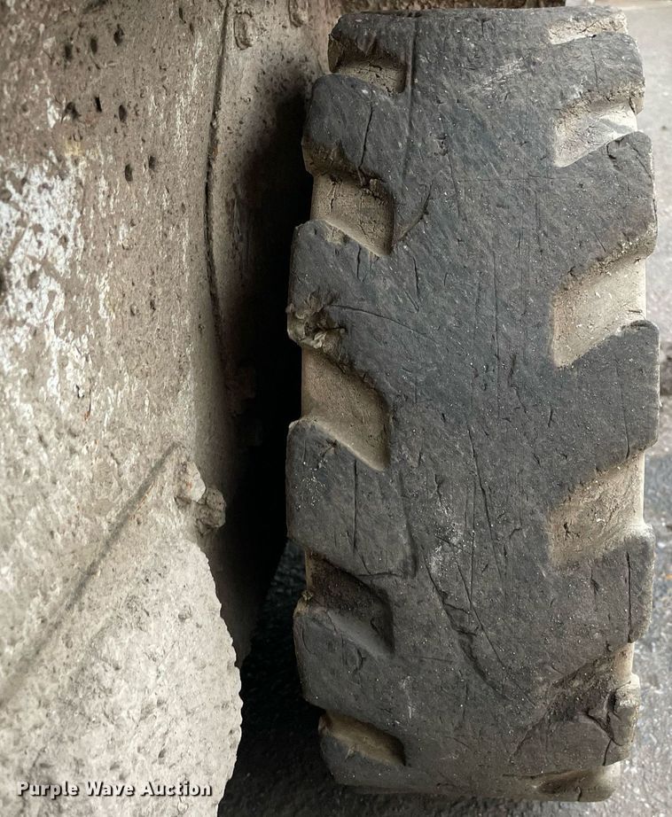 image for item DP0065 2011 Bobcat S100  skid steer loader