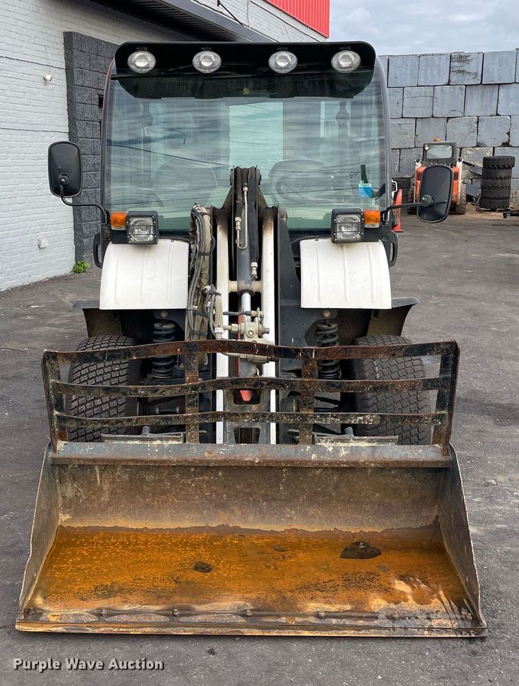 image for item DP0069 2015 Bobcat Toolcat 5600  utility vehicle