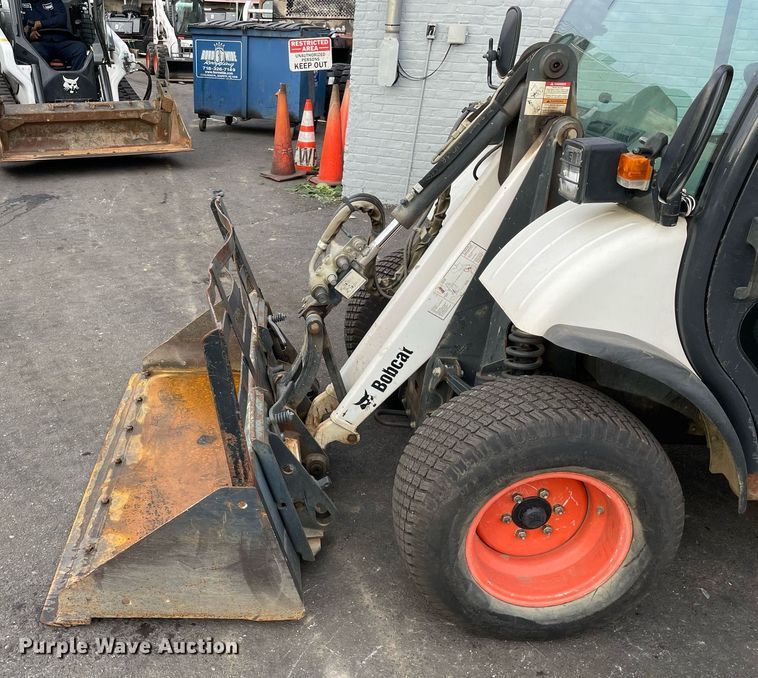 image for item DP0069 2015 Bobcat Toolcat 5600  utility vehicle