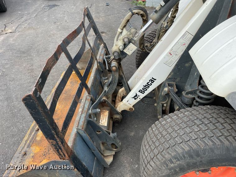 image for item DP0069 2015 Bobcat Toolcat 5600  utility vehicle