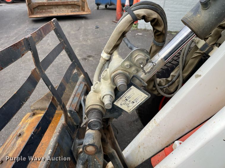 image for item DP0069 2015 Bobcat Toolcat 5600  utility vehicle