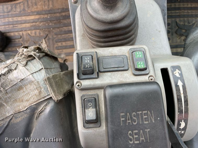 image for item DP0069 2015 Bobcat Toolcat 5600  utility vehicle