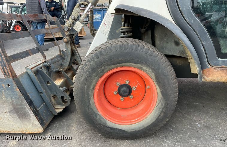 image for item DP0069 2015 Bobcat Toolcat 5600  utility vehicle