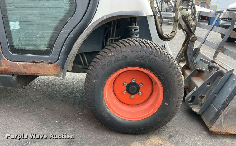 image for item DP0069 2015 Bobcat Toolcat 5600  utility vehicle