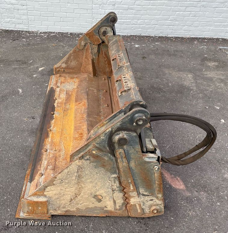 image for item DP0070 2021 Bobcat Combo BKT 74  four-in-one skid steer bucket