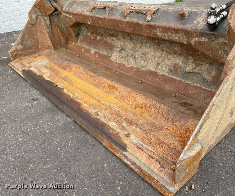 image for item DP0070 2021 Bobcat Combo BKT 74  four-in-one skid steer bucket