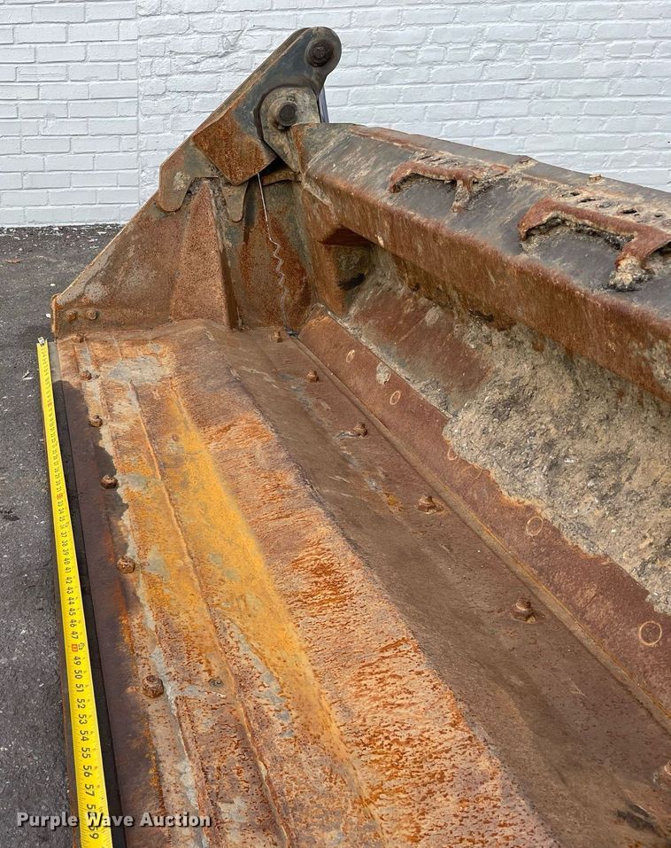 image for item DP0070 2021 Bobcat Combo BKT 74  four-in-one skid steer bucket