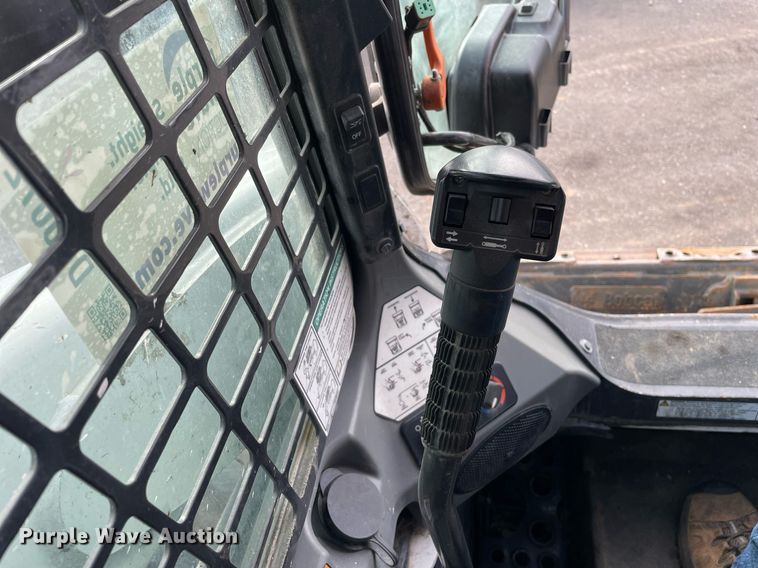 image for item DP0072 2021 Bobcat S740  skid steer loader