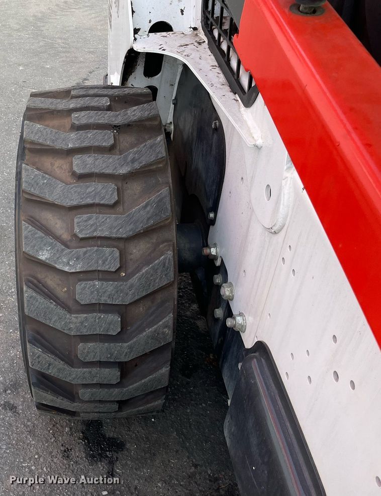 image for item DP0072 2021 Bobcat S740  skid steer loader