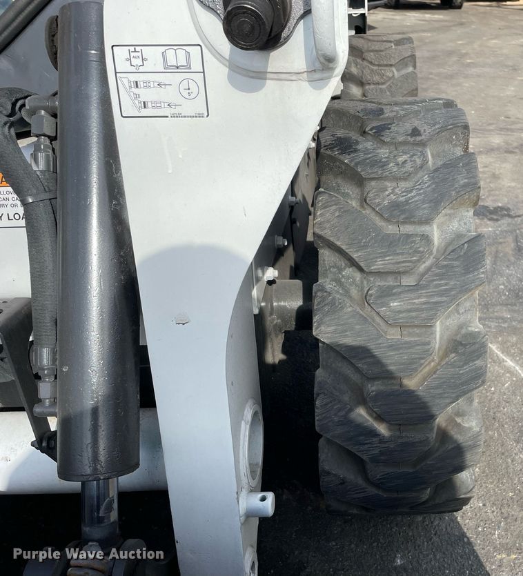 image for item DP0073 2015 Bobcat S510  skid steer loader