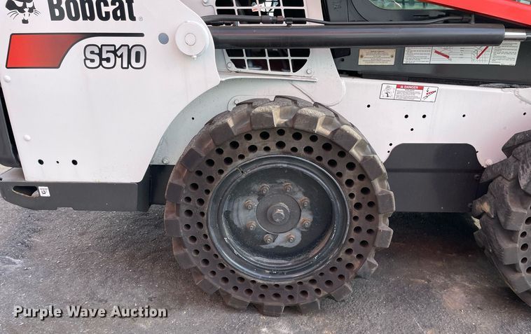 image for item DP0073 2015 Bobcat S510  skid steer loader
