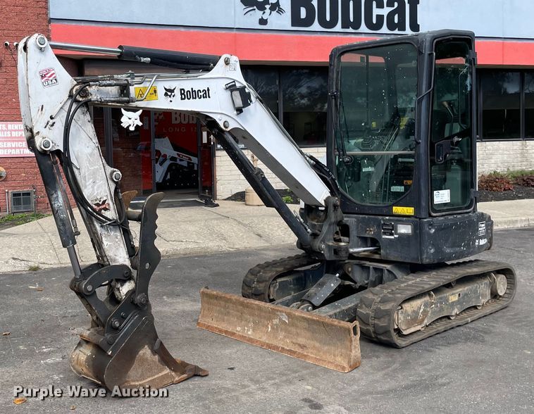 image for item DP0075 2020 Bobcat E32I  mini excavator