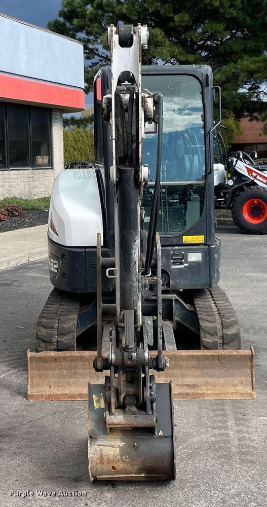 image for item DP0075 2020 Bobcat E32I  mini excavator