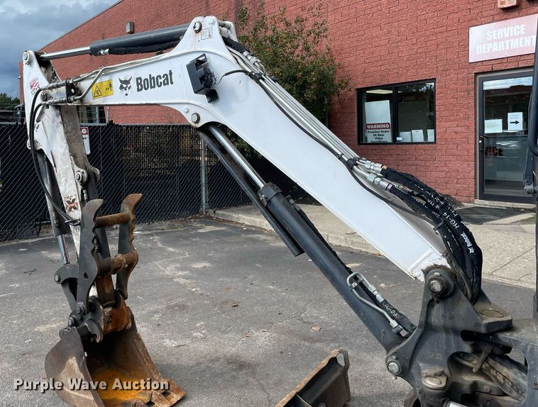 image for item DP0075 2020 Bobcat E32I  mini excavator