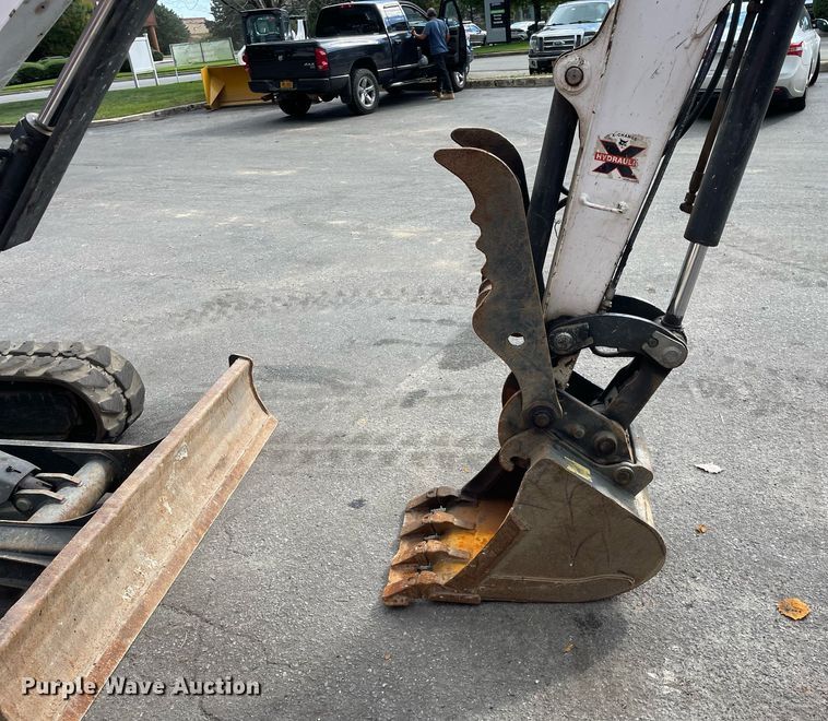 image for item DP0075 2020 Bobcat E32I  mini excavator