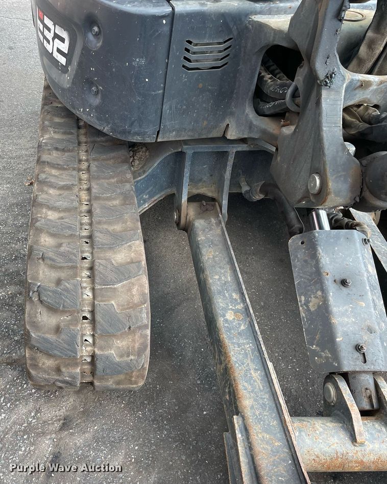 image for item DP0075 2020 Bobcat E32I  mini excavator