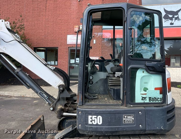 image for item DP0076 2018 Bobcat E50  mini excavator