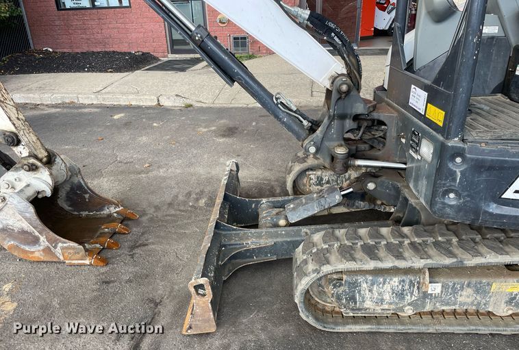 image for item DP0077 2021 Bobcat E32I  mini excavator