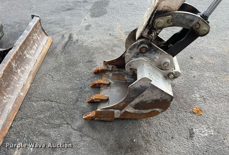 image for item DP0077 2021 Bobcat E32I  mini excavator